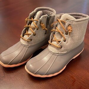 Sperry Women's Saltwater Emboss Wool Boots size 6.5 Gray